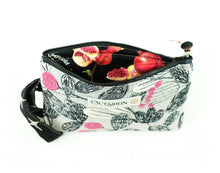 Load image into Gallery viewer, Thistle Wristlet Bag - 1040W