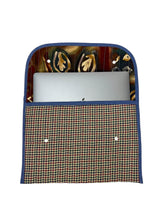 Load image into Gallery viewer, Oxford Olivia LevelUP Laptop Cover