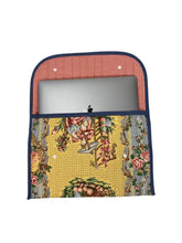 Load image into Gallery viewer, Hereford Hyacinth LevelUP Laptop Cover