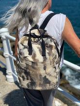 Load image into Gallery viewer, Budapest Baleri Backpack