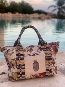 Dominican Donna LoadUPs Tote Bag - 1109T