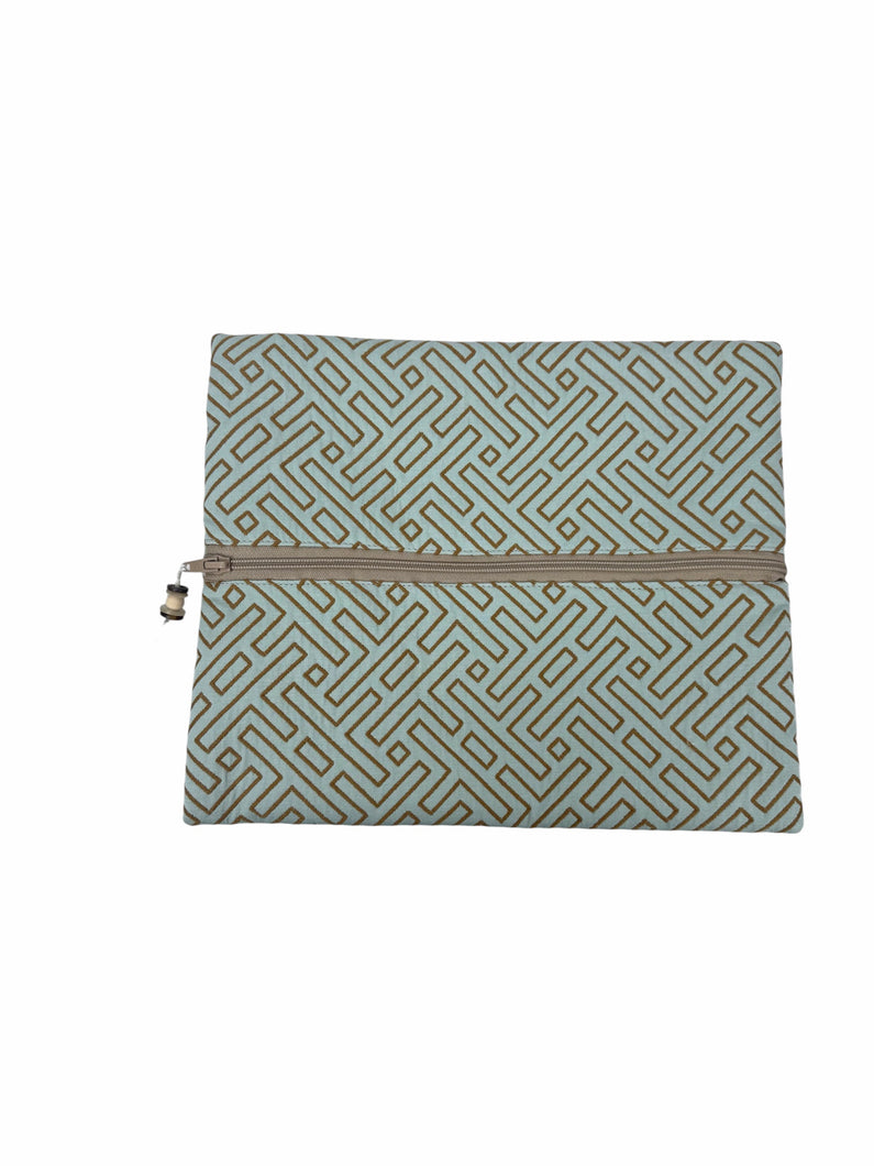 Santa Fe Sadie OpenUP Cosmetic Bag