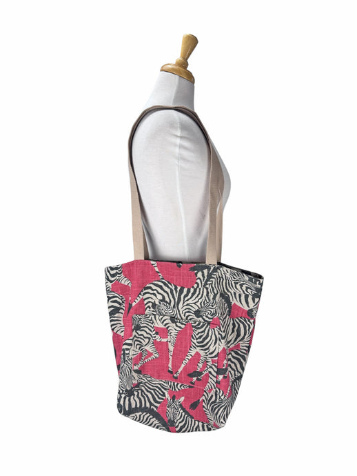 Cape Town Cameron WaitUP Grab & Go Tote Bag