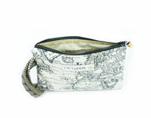 Load image into Gallery viewer, Austin Autumn Wristlet Bag - 1092W